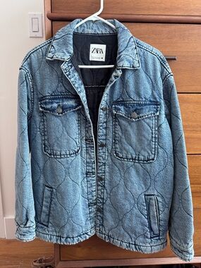 ZARA XS Light Blue Quilted Denim Jacket